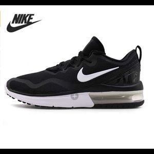 Nike women’s sneakers